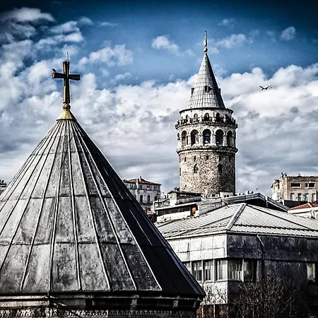 Sub Karakoy - Special Category 4*